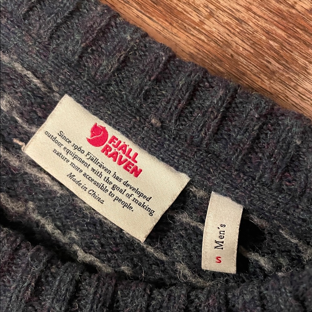 FjallRaven ‘Övik’ men’s knit 100% wool sweater: size small. Rare colorway!! - Picture 3 of 5